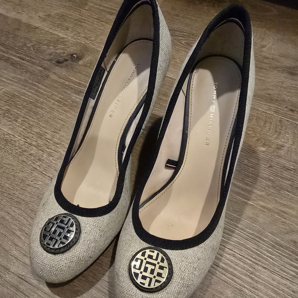 Tommy Hilfiger Black and Cream Heels